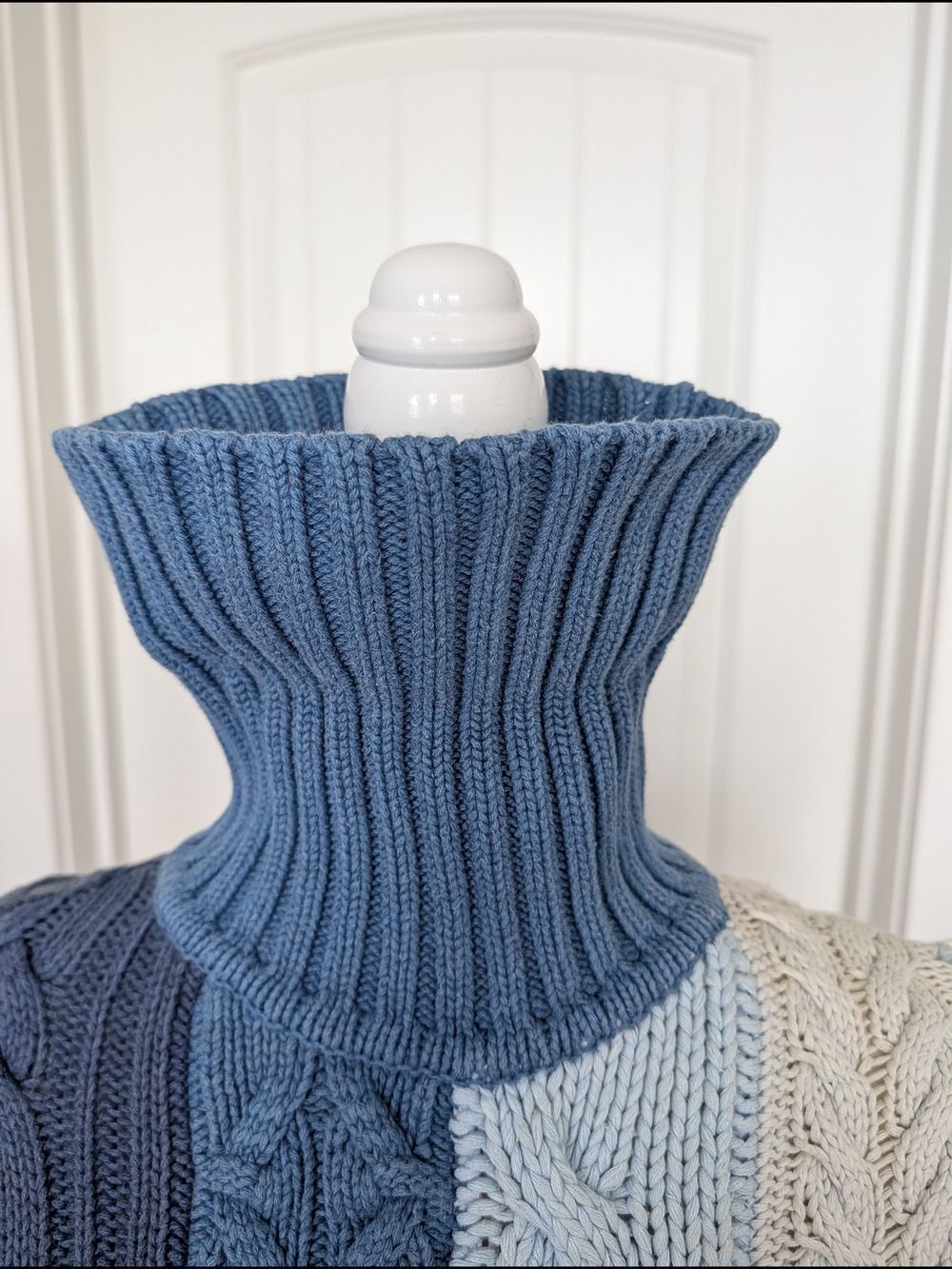 Tommy Hilfiger Womens Blue Off White 2000s Cable Knit Turtleneck Sweater Medium - Picture 6 of 10